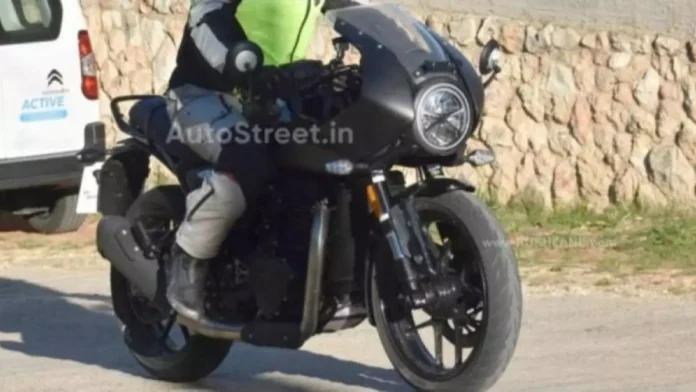Triumph Thruxton 400 Cafe Racer Spotted Test Mule