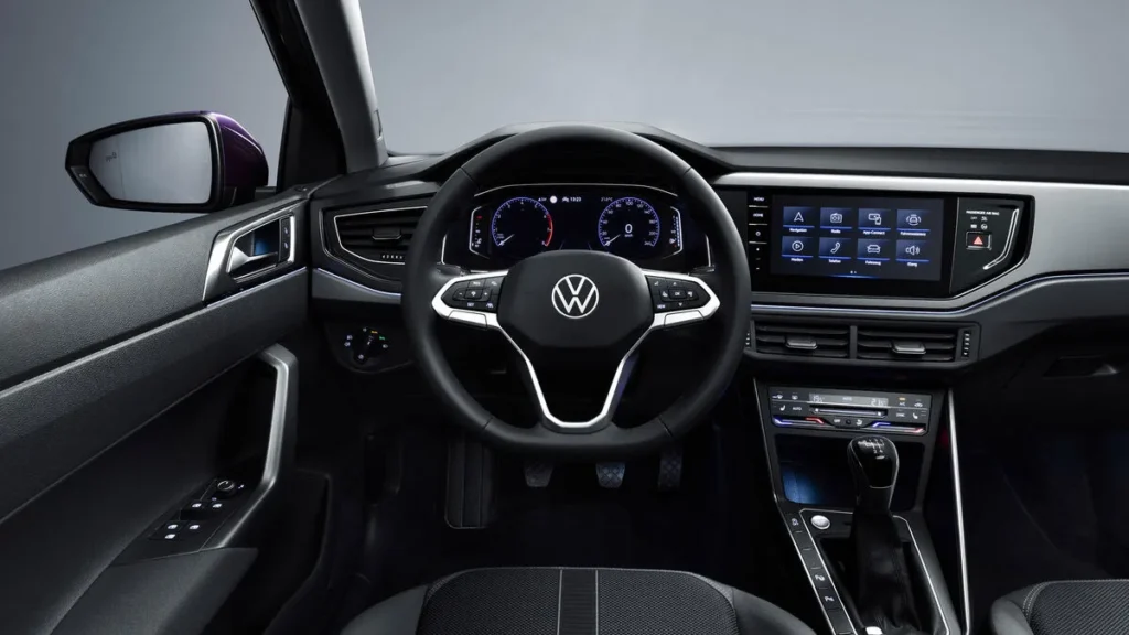 Volkswagen-Physical-Buttons-Driving